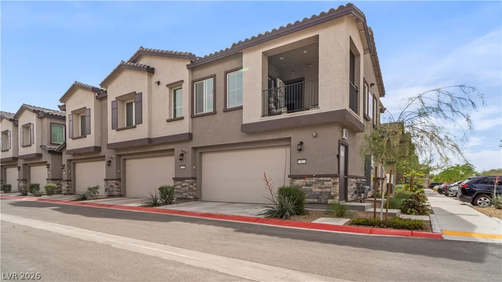 7232 Decatur, Las Vegas, NV 89131