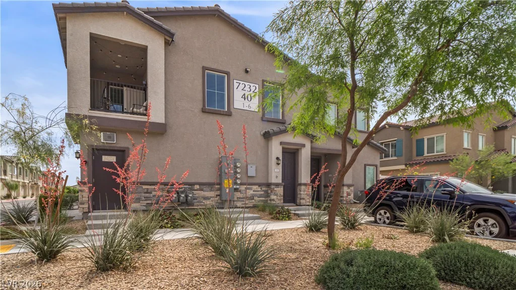 7232 Decatur, Las Vegas, NV 89131