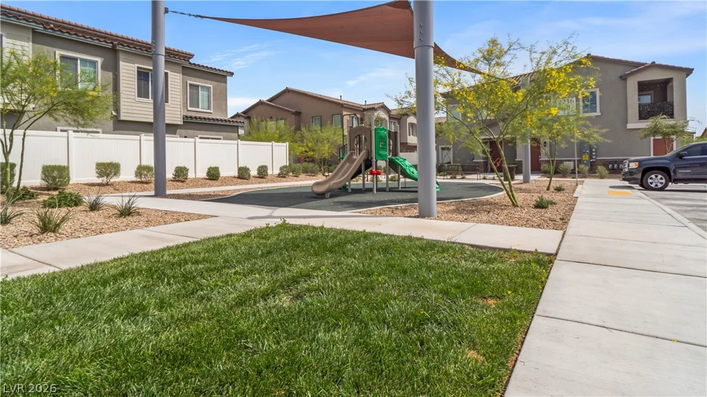 7232 Decatur, Las Vegas, NV 89131
