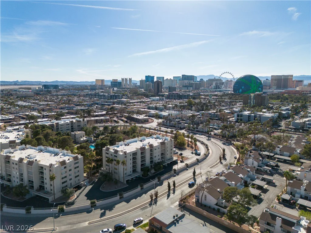 725 Royal Crest, Las Vegas, NV 89169