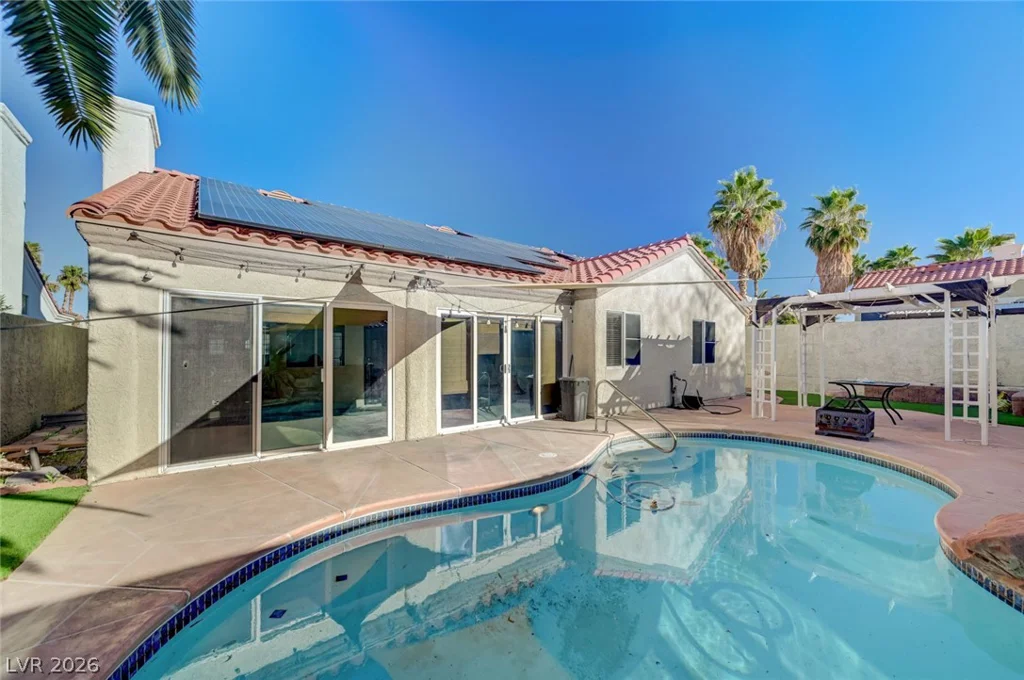 4111 Tatum, North Las Vegas, NV 89032