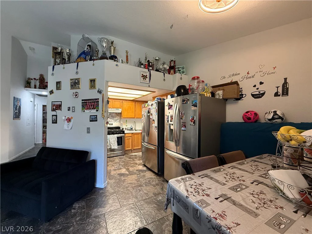 960 Sloan, Las Vegas, NV 89110
