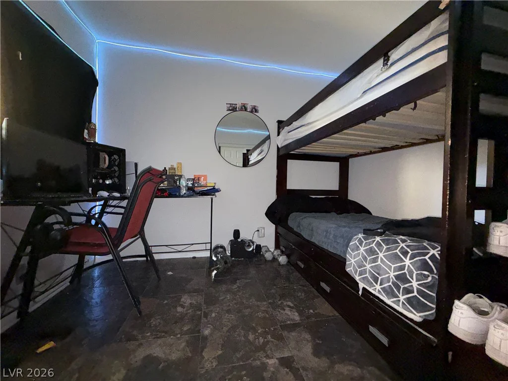 960 Sloan, Las Vegas, NV 89110
