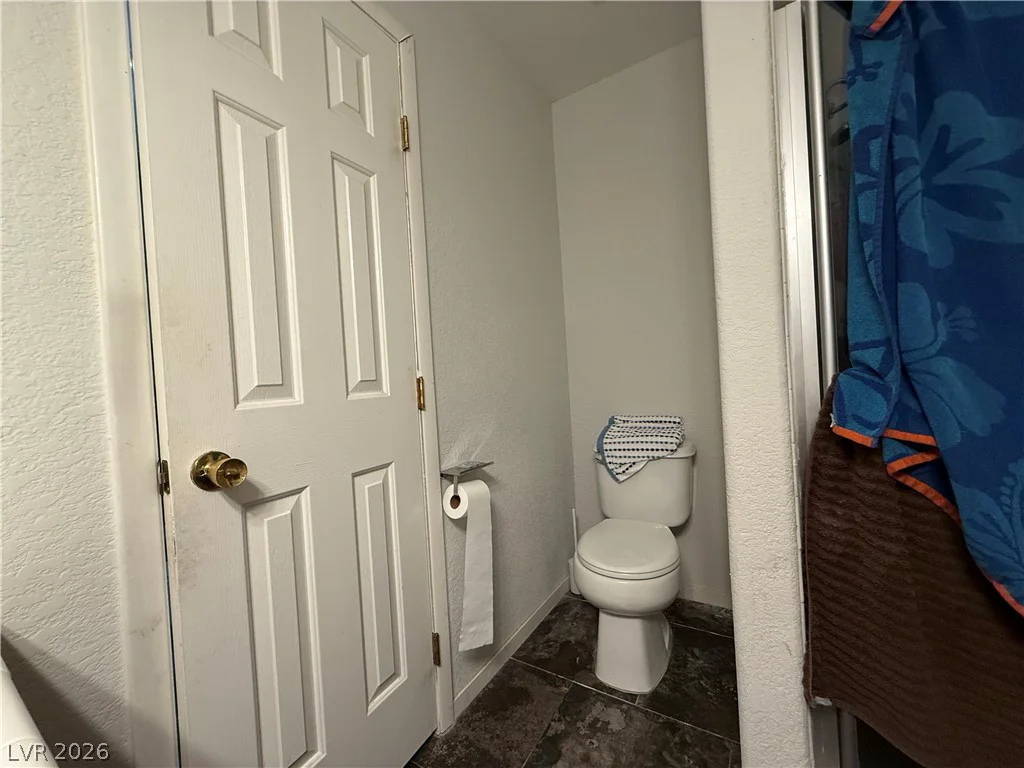 960 Sloan, Las Vegas, NV 89110