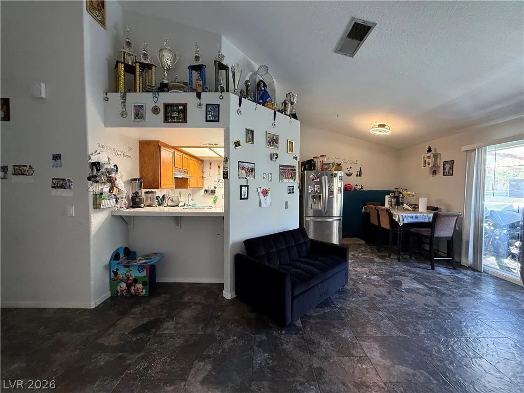 960 Sloan, Las Vegas, NV 89110