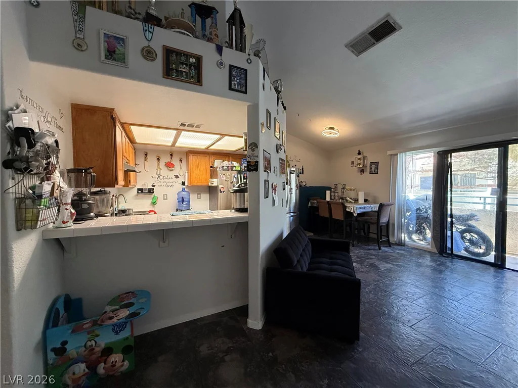 960 Sloan, Las Vegas, NV 89110