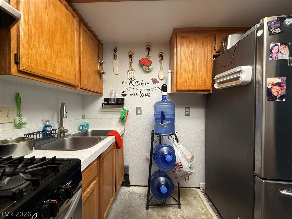 960 Sloan, Las Vegas, NV 89110