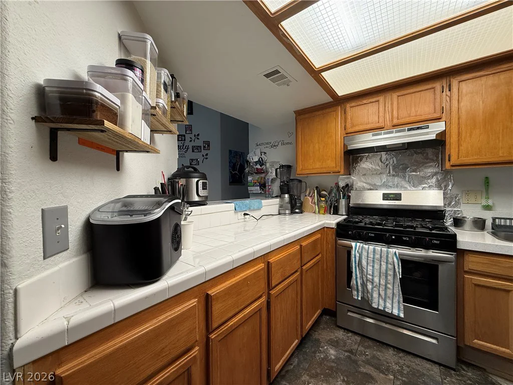 960 Sloan, Las Vegas, NV 89110