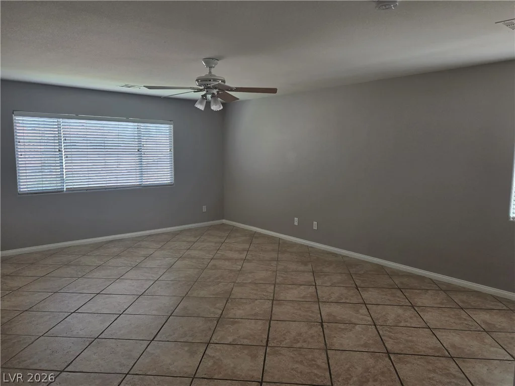 8350 Sterling Harbor, Las Vegas, NV 89117