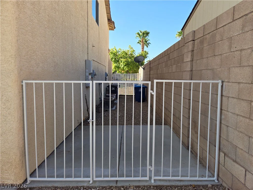 8350 Sterling Harbor, Las Vegas, NV 89117