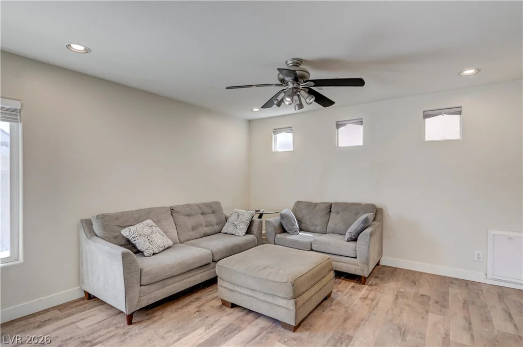 8953 Careful Canvas, Las Vegas, NV 89149