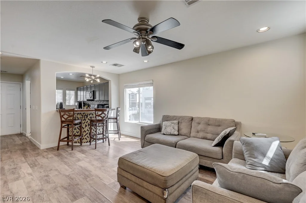 8953 Careful Canvas, Las Vegas, NV 89149