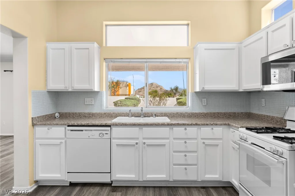 10032 Villa Ridge, Las Vegas, NV 89134