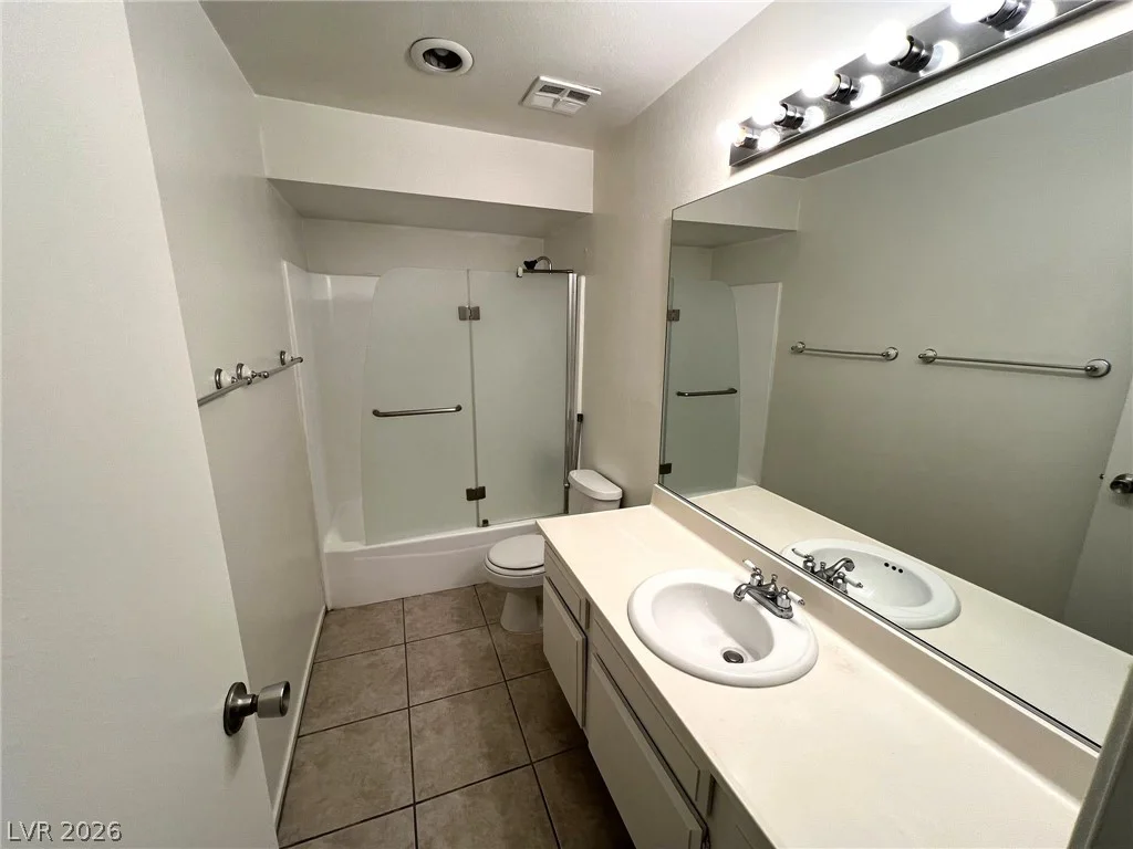 528 Delfern, Las Vegas, NV 89169