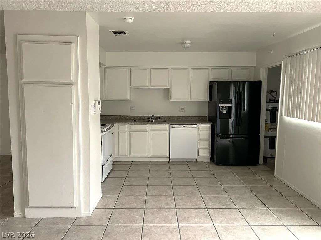 528 Delfern, Las Vegas, NV 89169