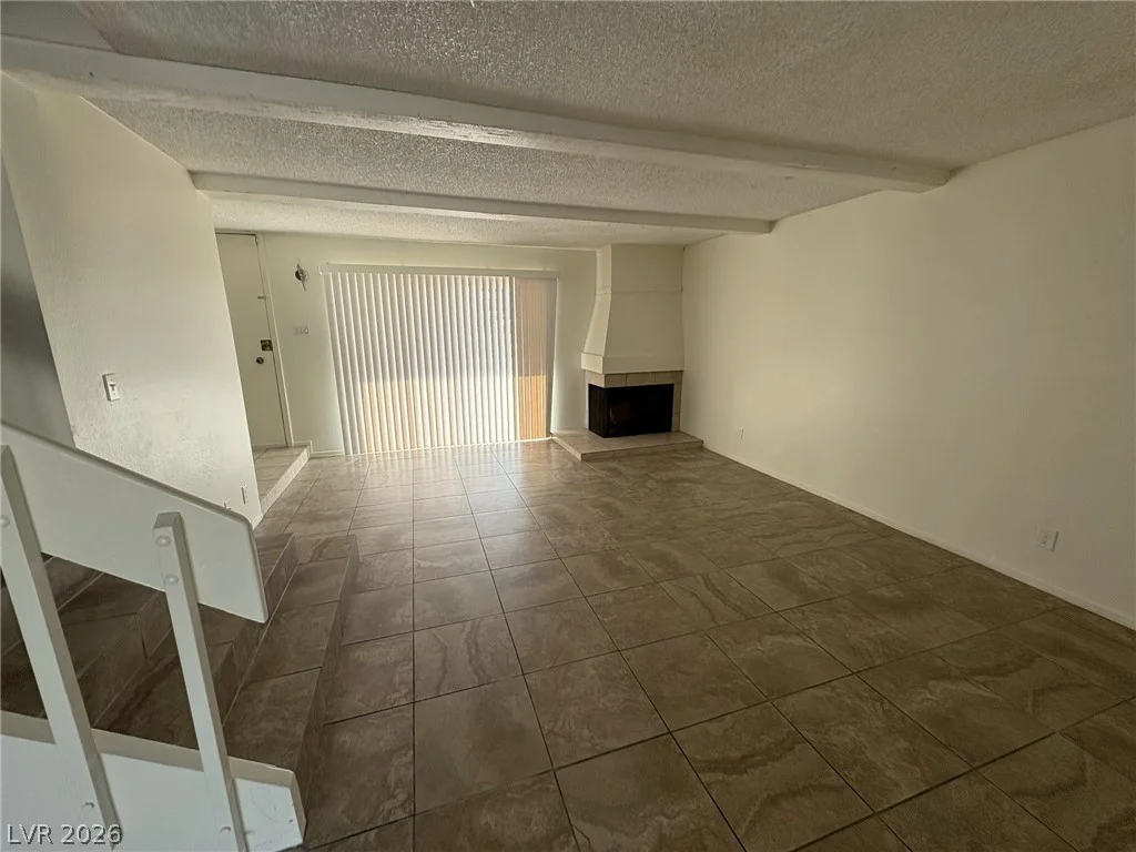 528 Delfern, Las Vegas, NV 89169