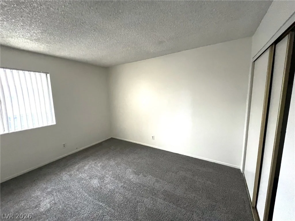 528 Delfern, Las Vegas, NV 89169