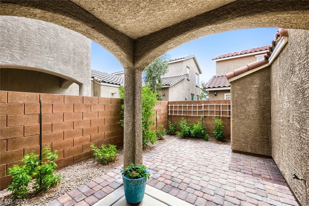 1026 Spotted Saddle, Henderson, NV 89015