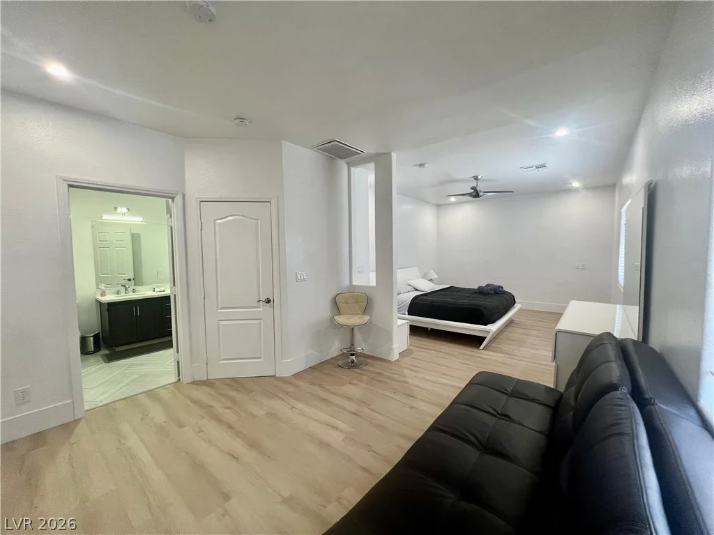 3779 Robert Randolf, Las Vegas, NV 89147