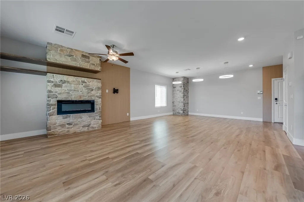4528 Pointleaf, North Las Vegas, NV 89032