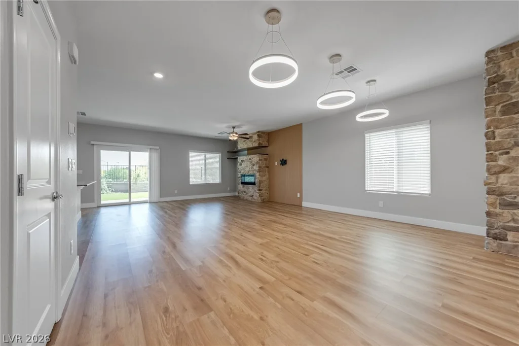 4528 Pointleaf, North Las Vegas, NV 89032
