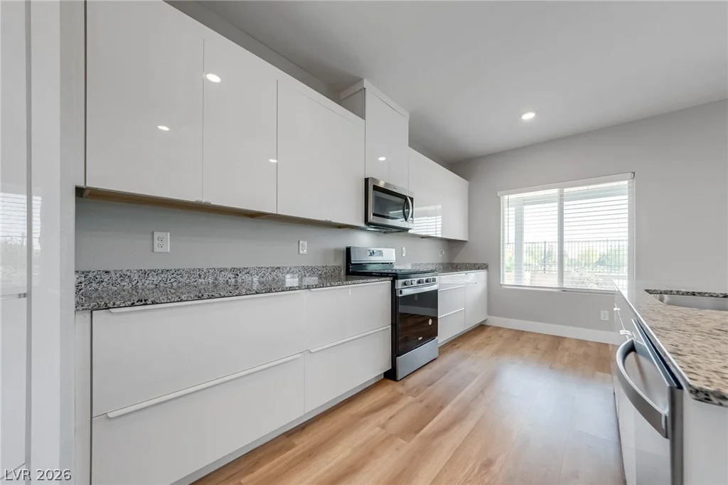 4528 Pointleaf, North Las Vegas, NV 89032