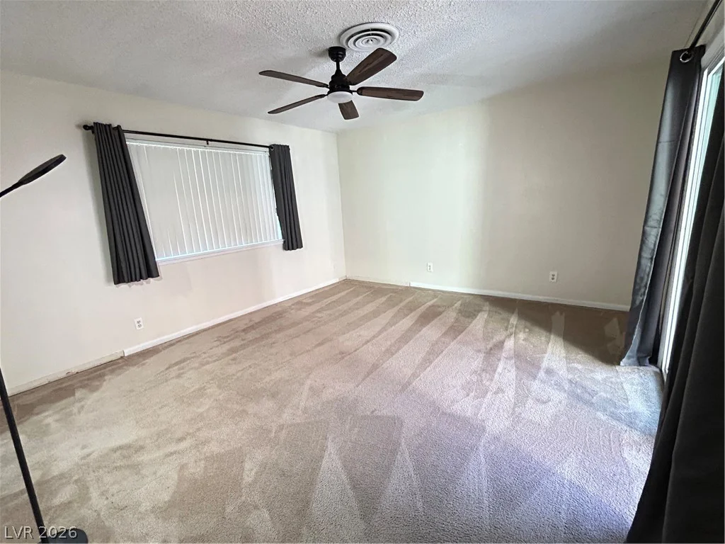 6417 Ironbark, Las Vegas, NV 89107