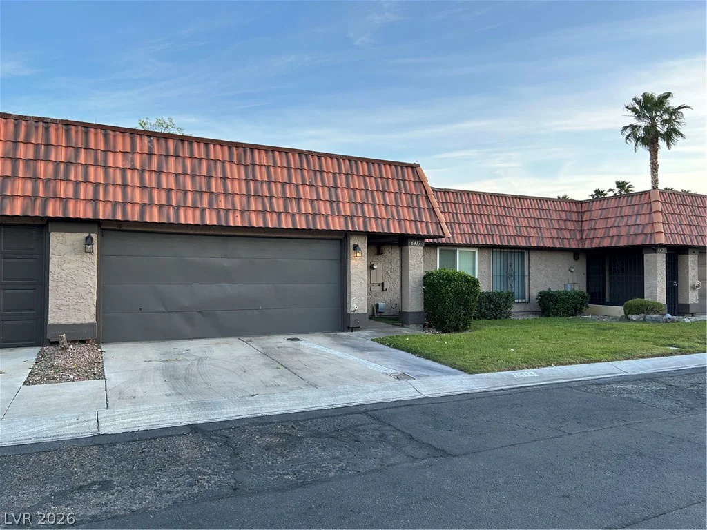 6417 Ironbark, Las Vegas, NV 89107