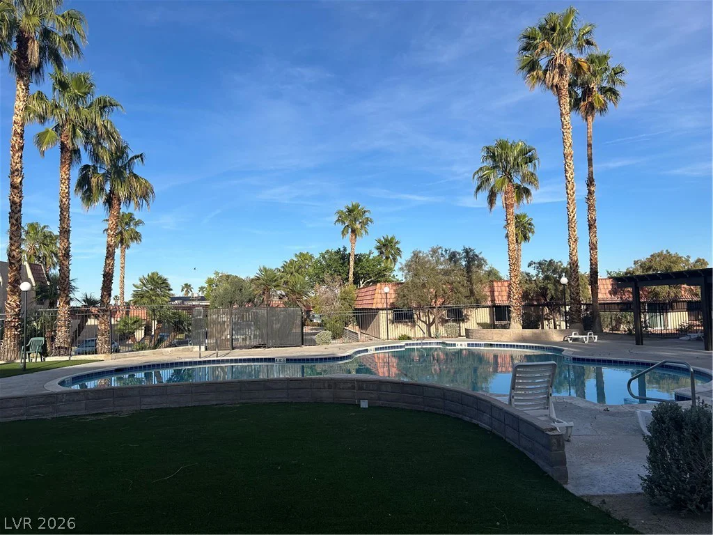 6417 Ironbark, Las Vegas, NV 89107