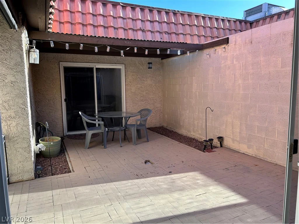 6417 Ironbark, Las Vegas, NV 89107