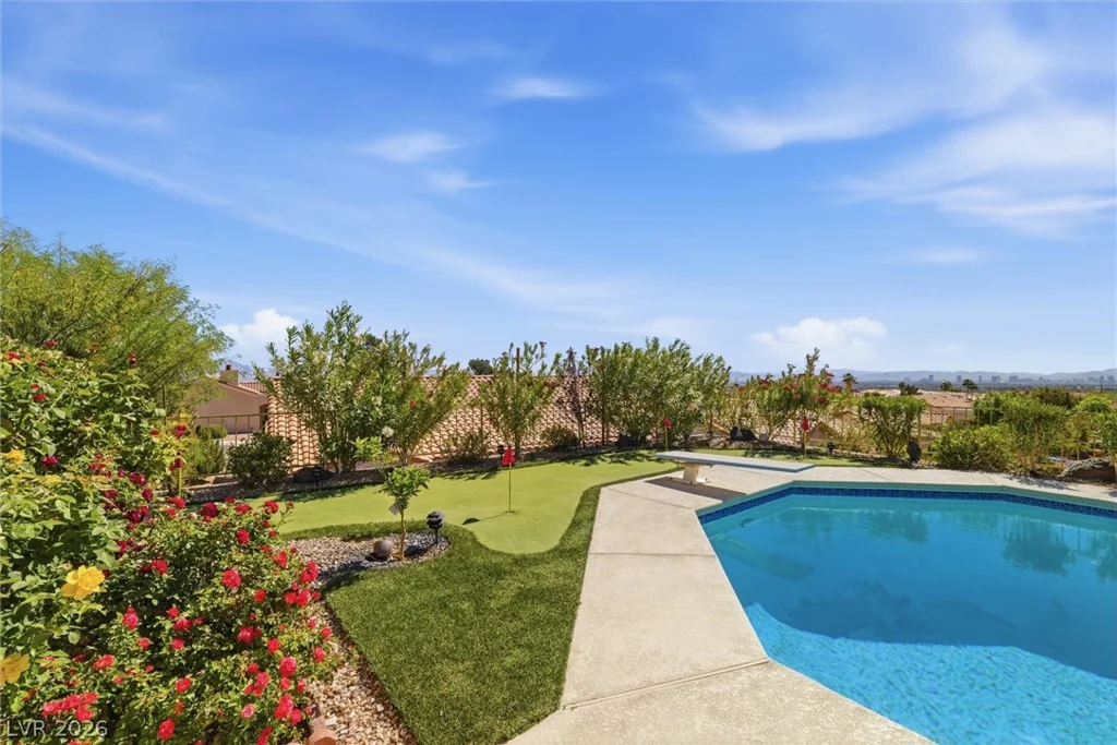 2728 Faiss, Las Vegas, NV 89134