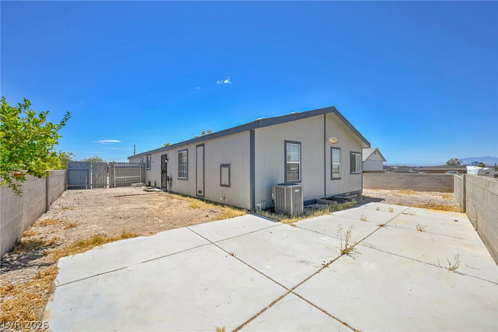 6062 Carlsbad, Las Vegas, NV 89156