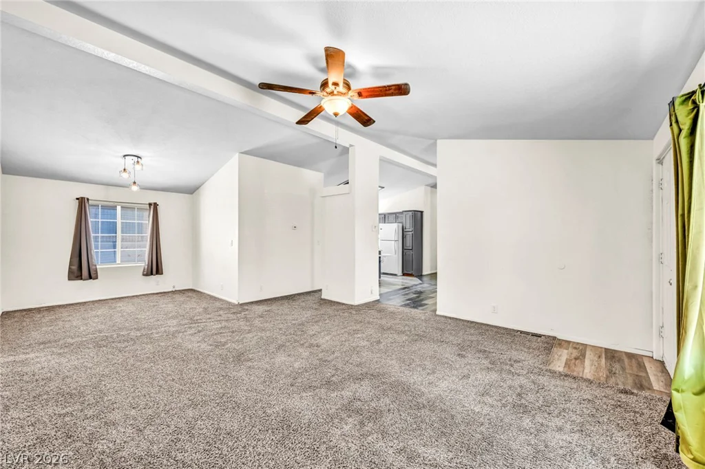 6062 Carlsbad, Las Vegas, NV 89156