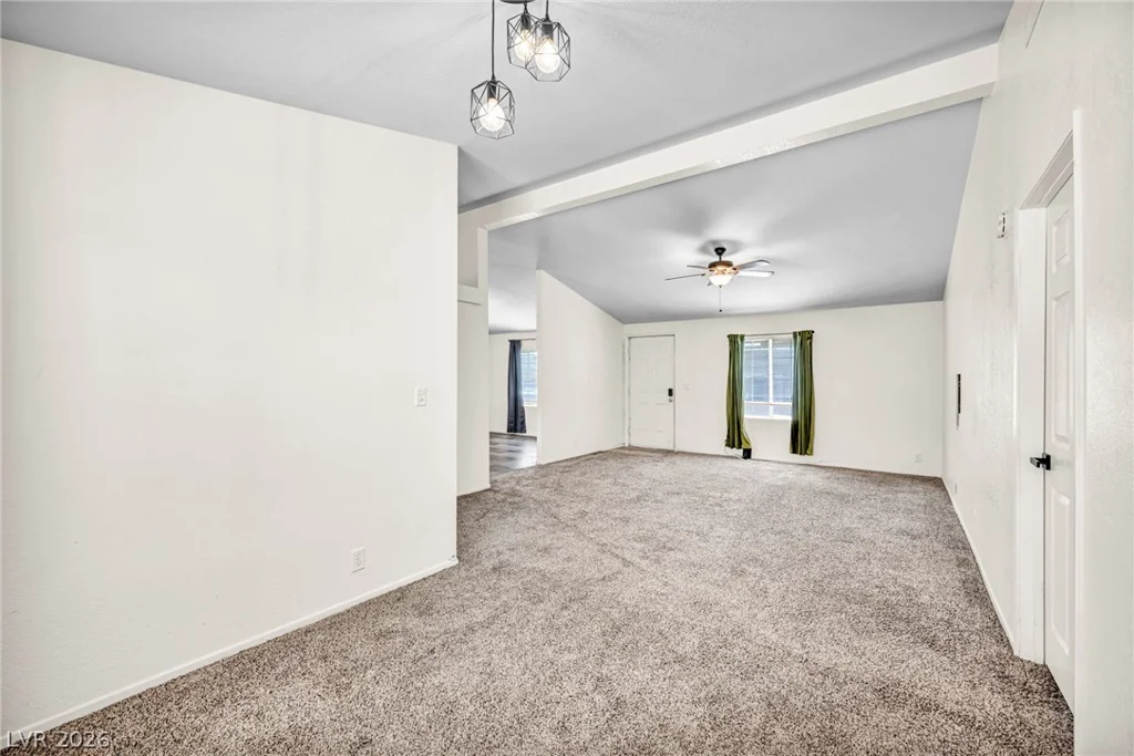 6062 Carlsbad, Las Vegas, NV 89156