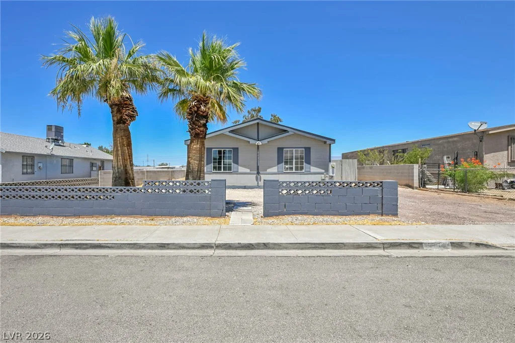 6062 Carlsbad, Las Vegas, NV 89156