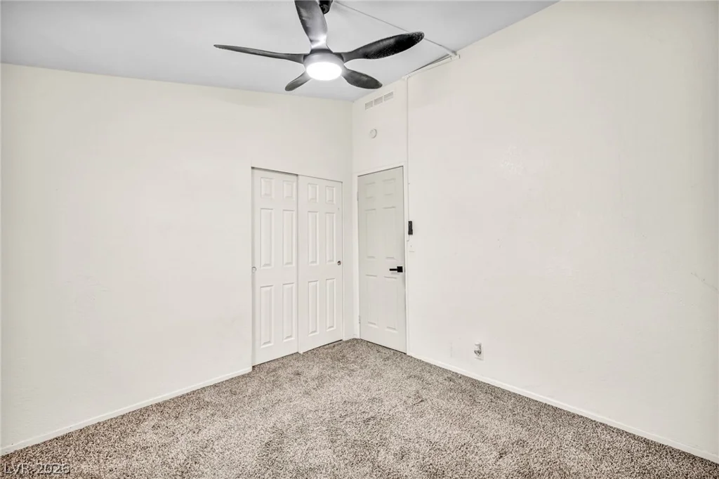 6062 Carlsbad, Las Vegas, NV 89156