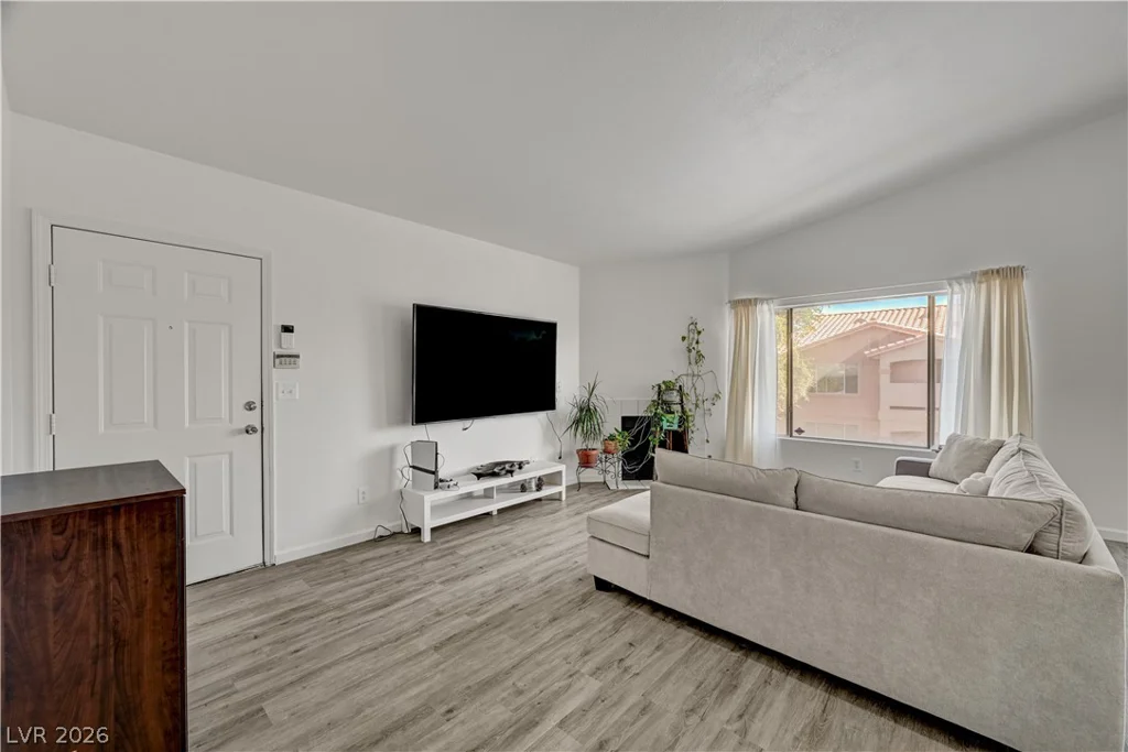8450 Alta, Las Vegas, NV 89145
