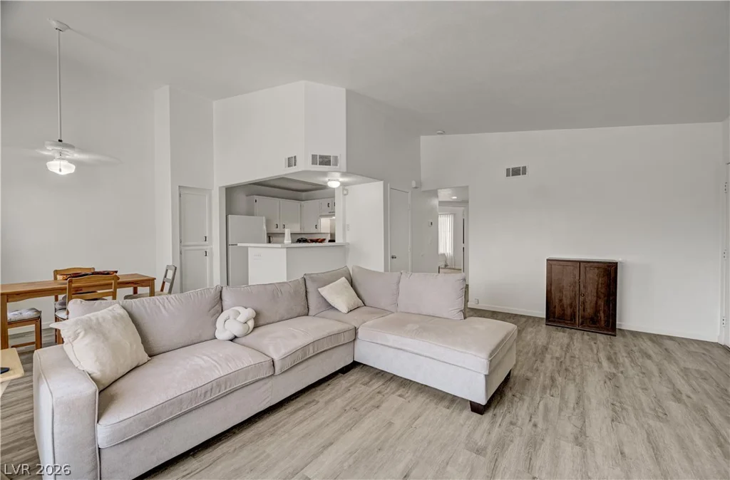 8450 Alta, Las Vegas, NV 89145