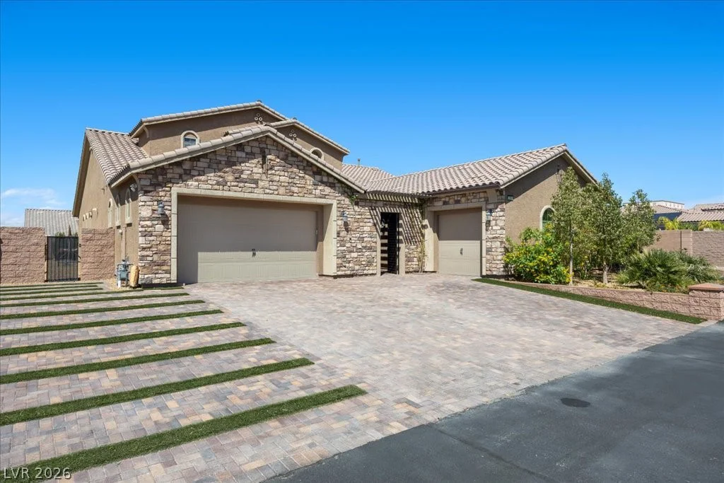 2803 Candelaria, Henderson, NV 89074