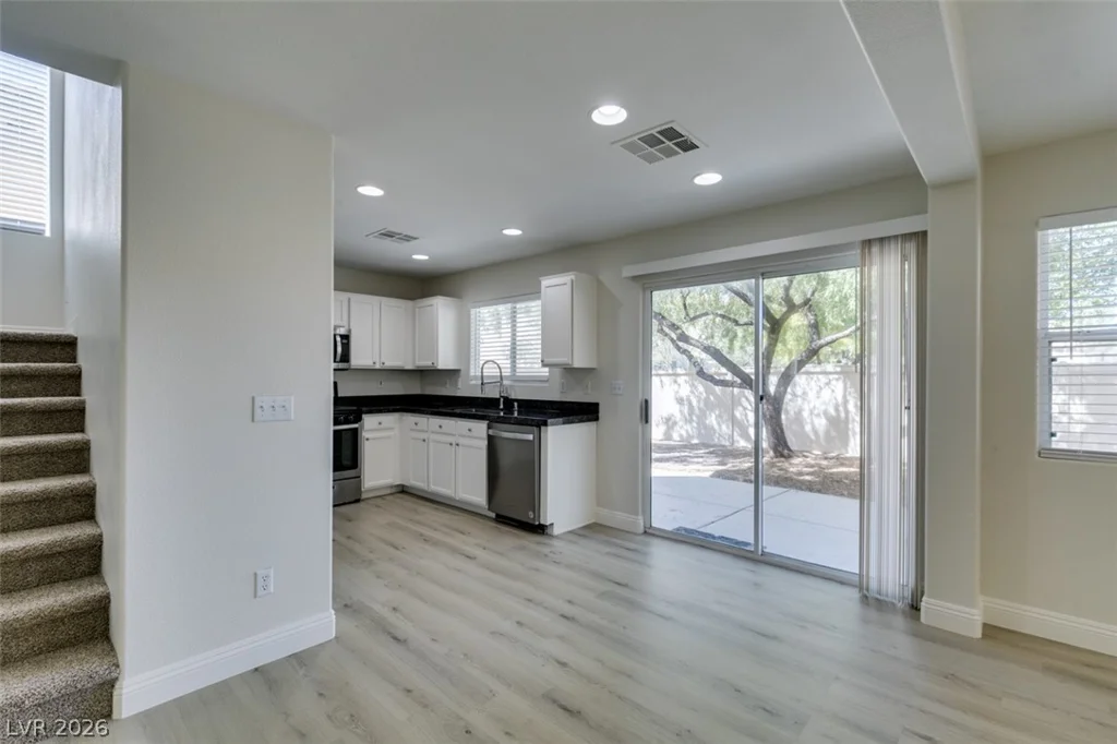 8021 Copperhead Creek, Las Vegas, NV 89143