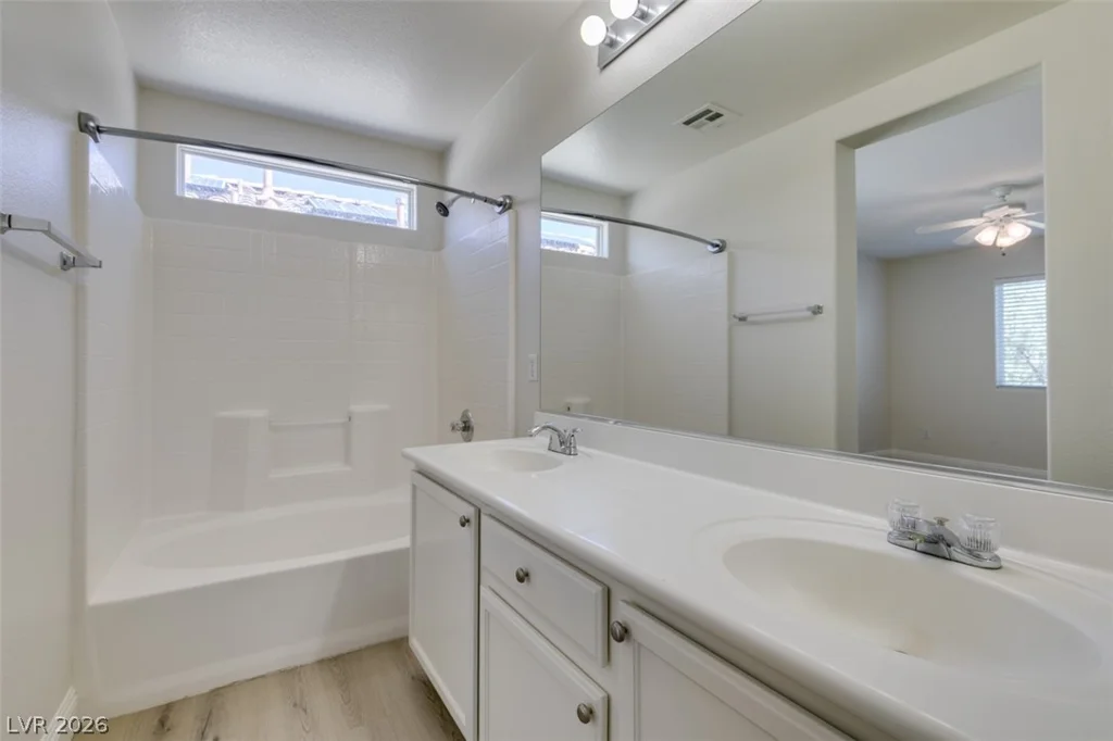 8021 Copperhead Creek, Las Vegas, NV 89143
