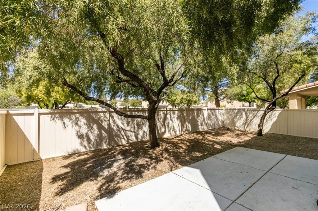 8021 Copperhead Creek, Las Vegas, NV 89143