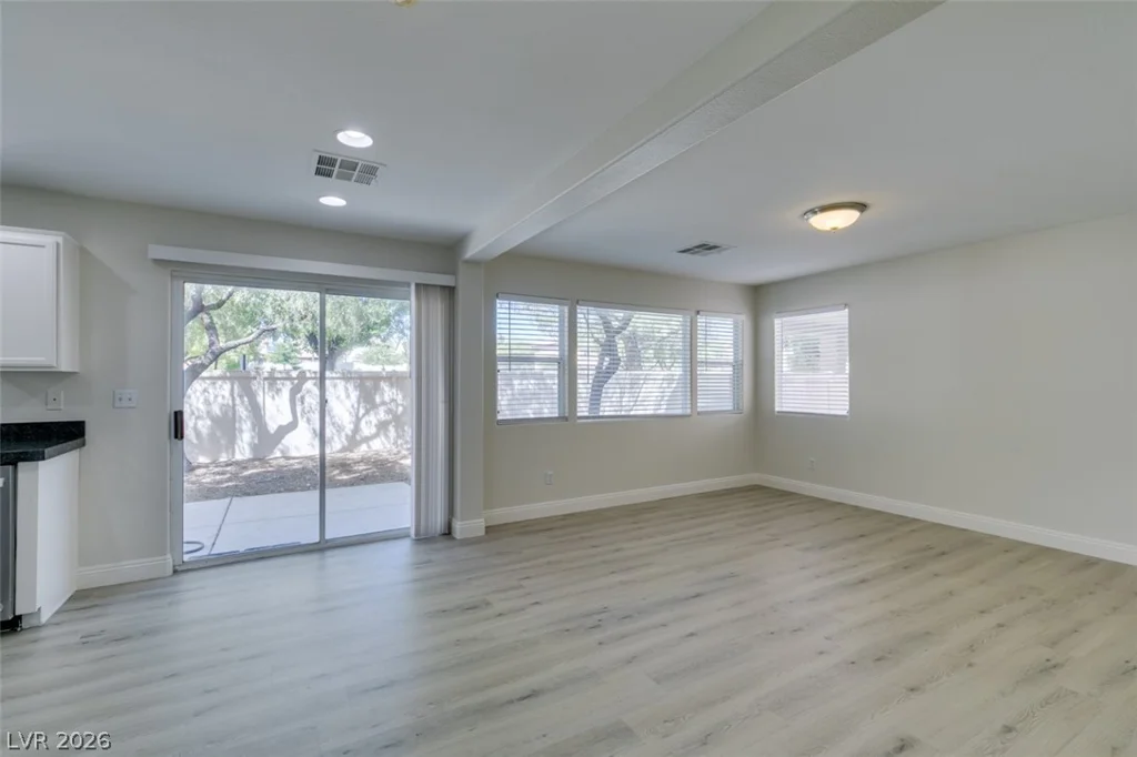 8021 Copperhead Creek, Las Vegas, NV 89143