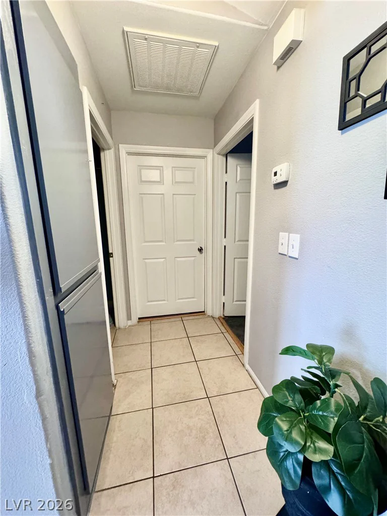 1600 Torrey Pines, Las Vegas, NV 89108