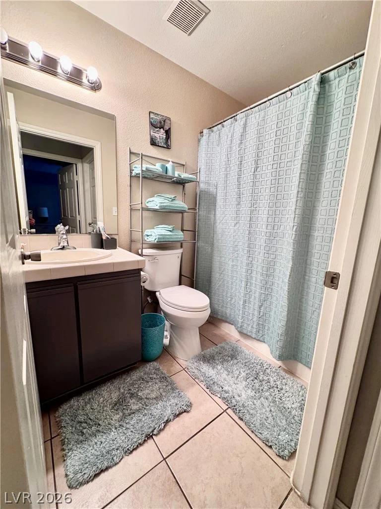 1600 Torrey Pines, Las Vegas, NV 89108