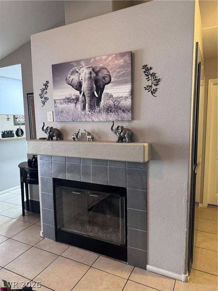 1600 Torrey Pines, Las Vegas, NV 89108