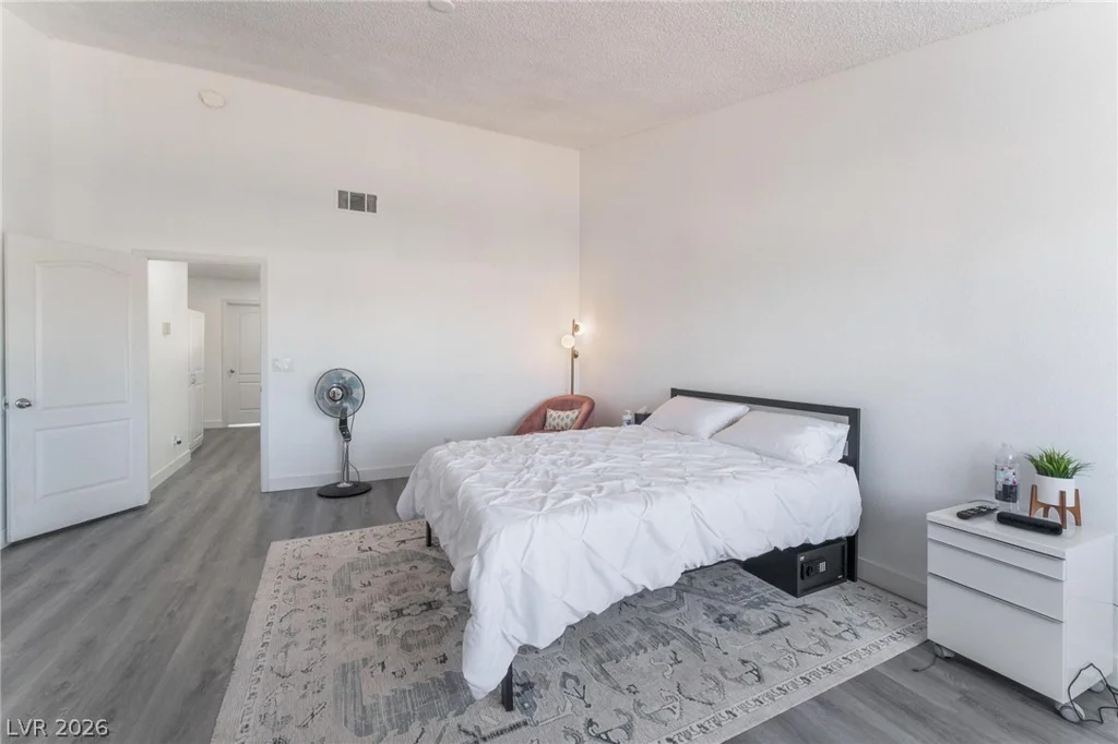7912 Painted Rock, Las Vegas, NV 89149