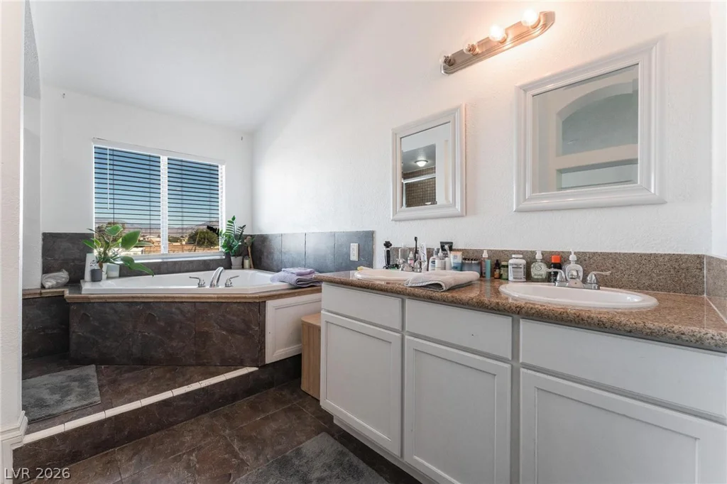 7912 Painted Rock, Las Vegas, NV 89149