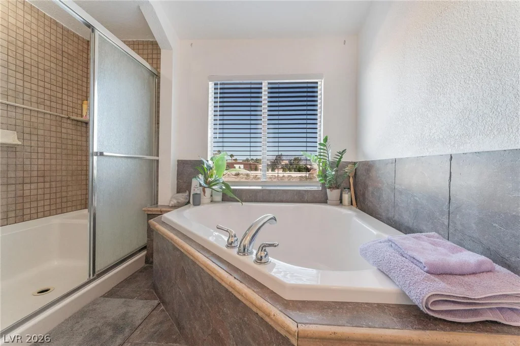 7912 Painted Rock, Las Vegas, NV 89149