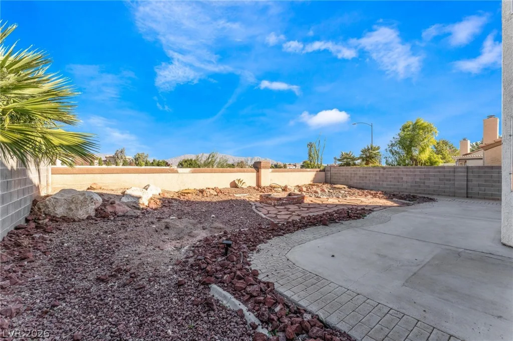 7912 Painted Rock, Las Vegas, NV 89149